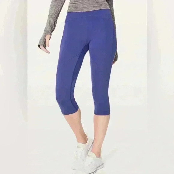 Lululemon Lead The Pack Crop 23" size 8 - Picture 1 of 5